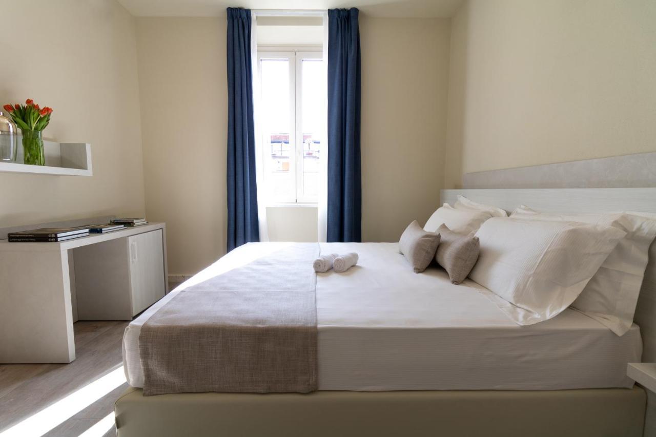 מרינה די קררה Doride Suites Boutique Hotel מראה חיצוני תמונה