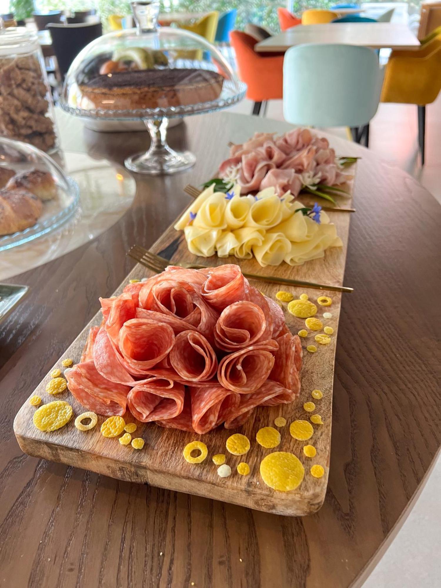 מרינה די קררה Doride Suites Boutique Hotel מראה חיצוני תמונה
