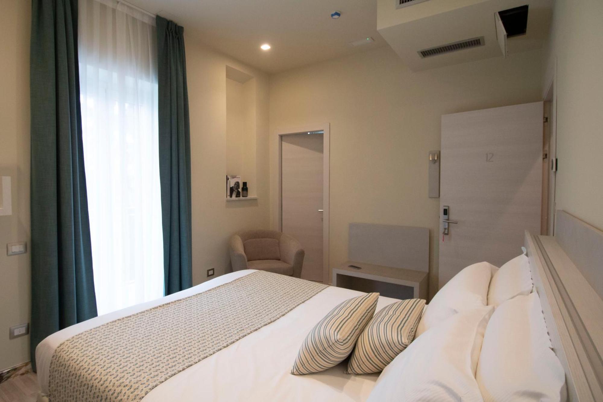 מרינה די קררה Doride Suites Boutique Hotel מראה חיצוני תמונה